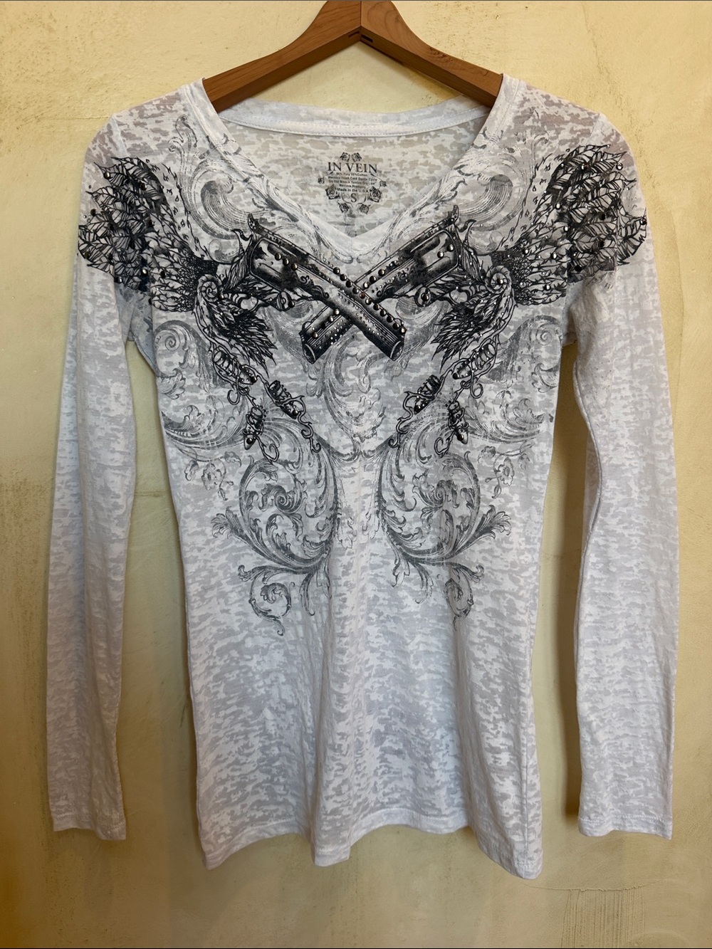 In Vein Women's White V-Neck Long Sleeve Graphic Burnout Top